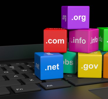 Jak zarejestrować domenę internetową, o czym warto pamiętać?